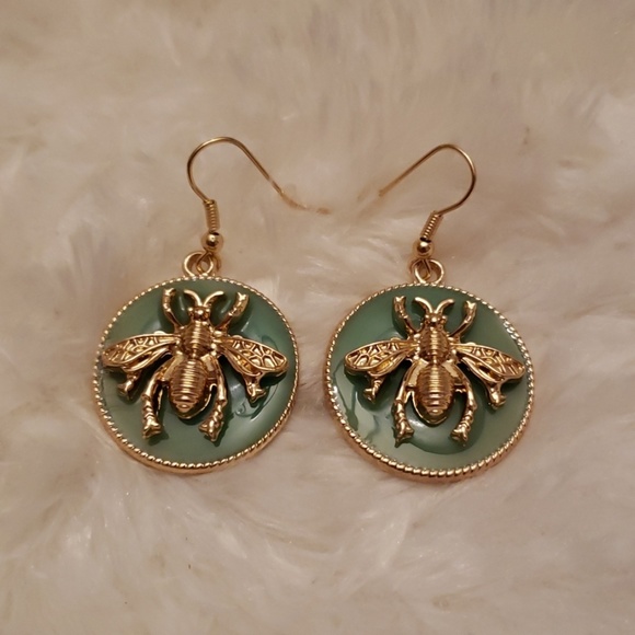 Jewelry - 🎉🎊2X HP🎉🎊Jade Bee Earrings